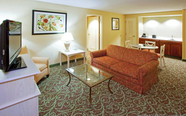 Holiday Inn Chantilly-Dulles Expo Center by IHG