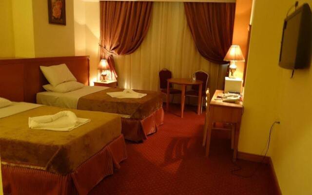 Rowaa Golden Hotel