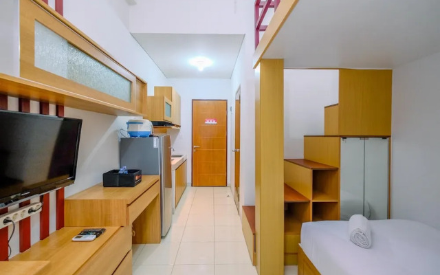 Minimalist And Homey Studio At Dave Apartment