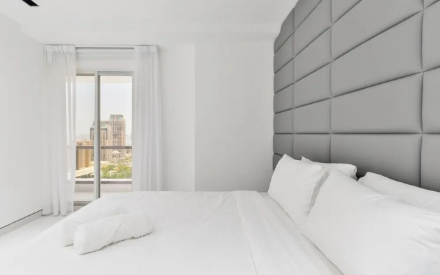 Waterfront Luxury 3plus1 BR in JBR Dubai