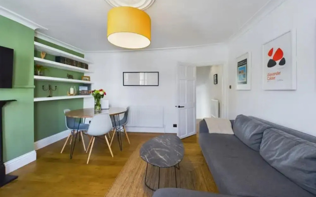 The Dalston Hideout - Captivating 2bdr Flat, London
