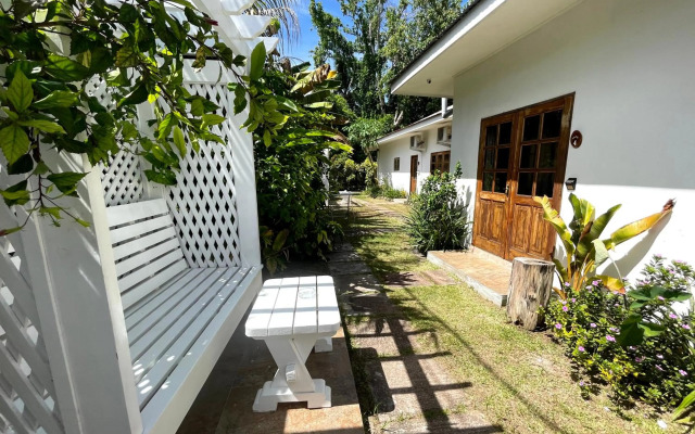Villa Rafia Guesthouse