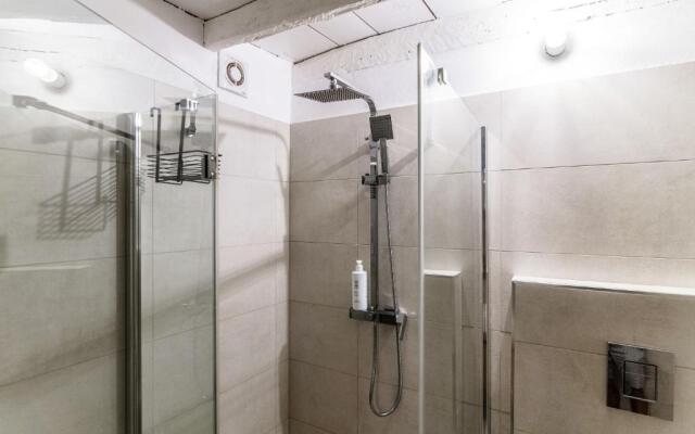 Suite Fontana - by MyHomeInComo
