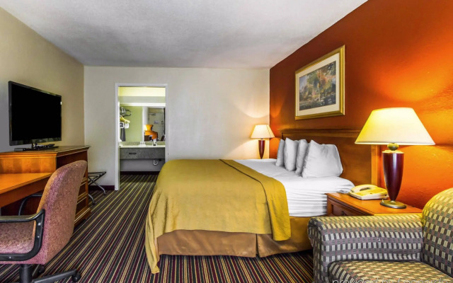 Motel 6 Opelika, AL