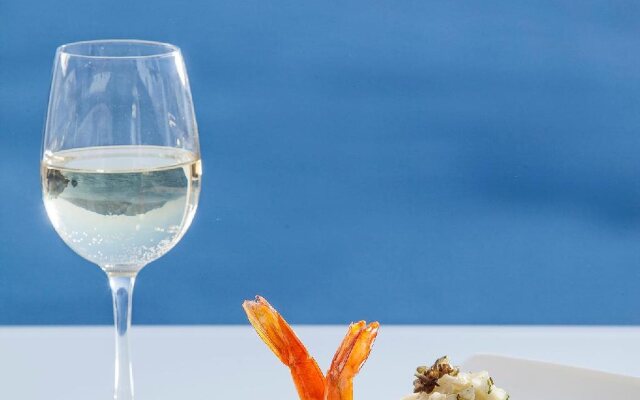 Canaves Oia Suites - Small Luxury Hotels of the World