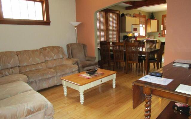 Active Lakeview Escape