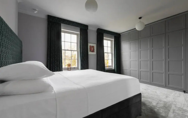 New Kent Road by Onefinestay