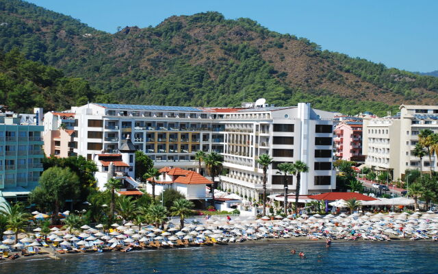 Golden Rock Beach Hotel - All Inclusive