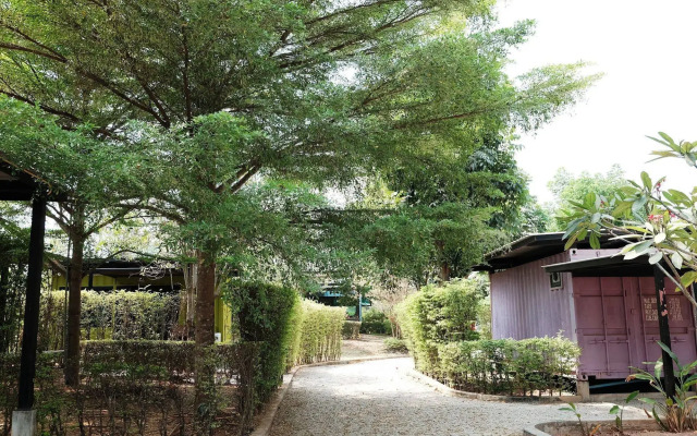 Le Blocs Resort and Cafe