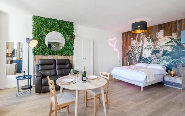 Appart-Jacuzzi à 6 min de la gare St Charles