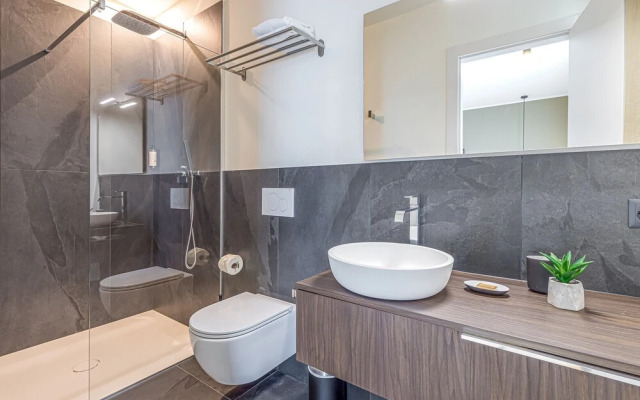 Icon H 602 Suite Executive