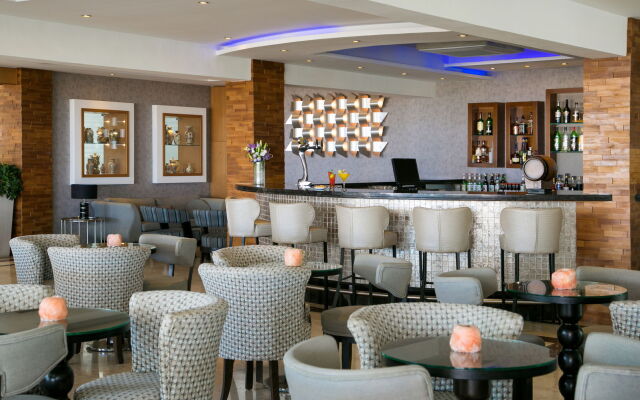 Asterias Beach Hotel