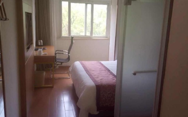 GreenTree Inn Ningbo South Railway Station – Guest Rooms – Ningbo