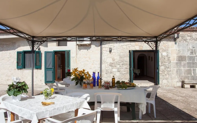 Villa Degli Dei With Garden and Pool