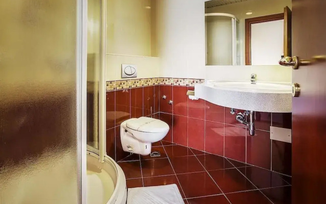 Hotel Dobrovit