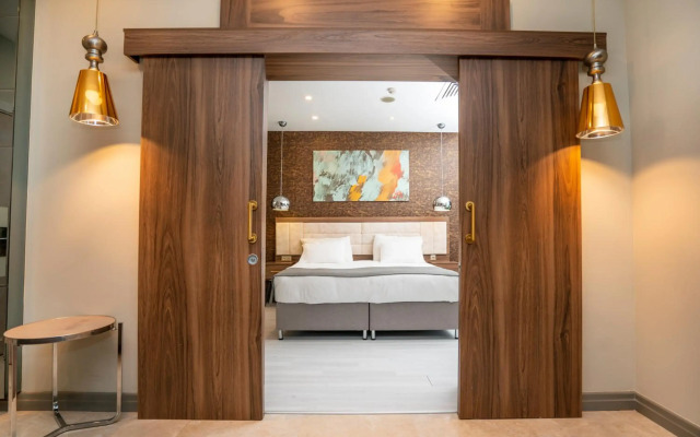 The Gate 30 Suites