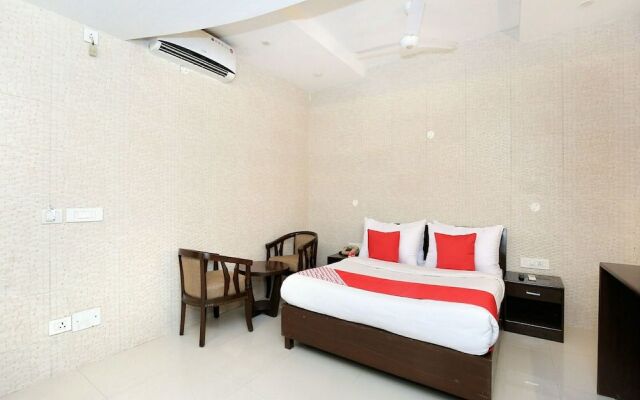 OYO 2690 Hotel Oscar Regency