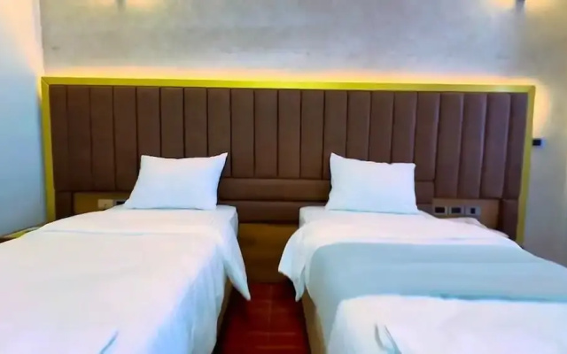 hagarlawe hotel