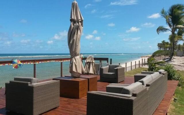 Flat Nui Supreme Beach Living