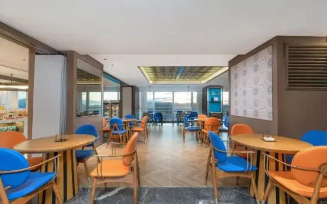 Metropolo Jinjiang  Hotels (Kunming Harmony Plaza Beijing Road Branch)
