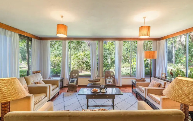Beautiful Historic Stand Alone House