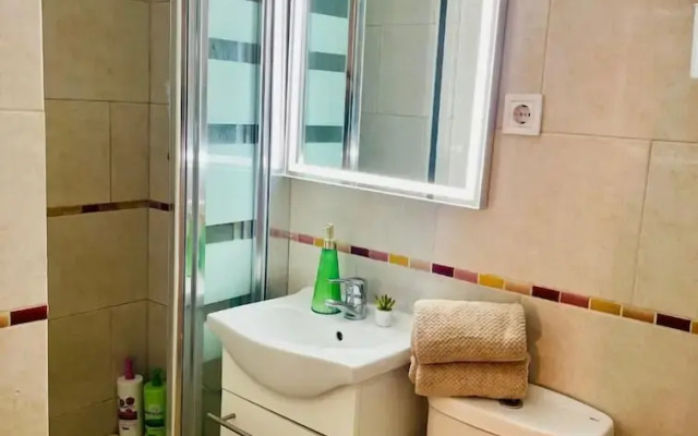 Basic Interior Apartment Sagrada Familia