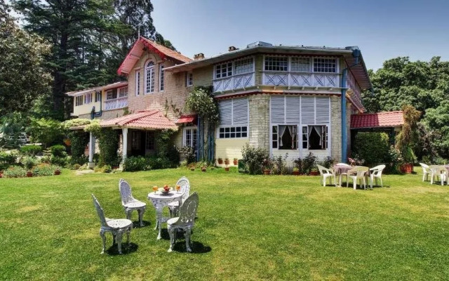 Chevron Ranikhet Club