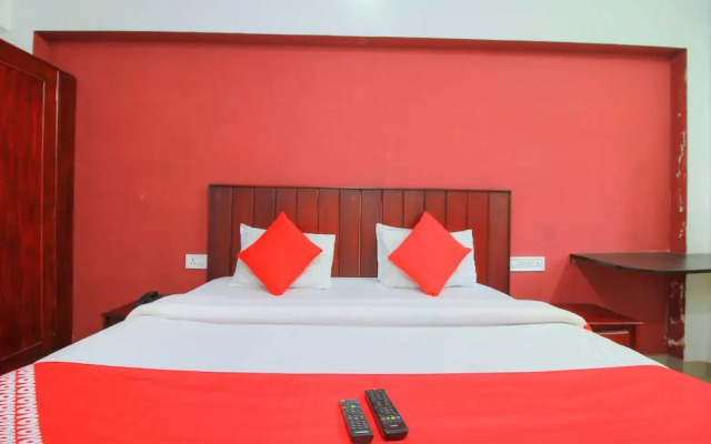 OYO 15479 Vista Suites Kalatty
