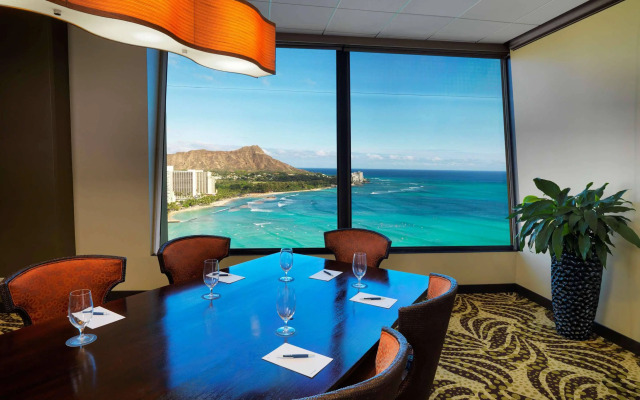 Sheraton Waikiki Beach Resort