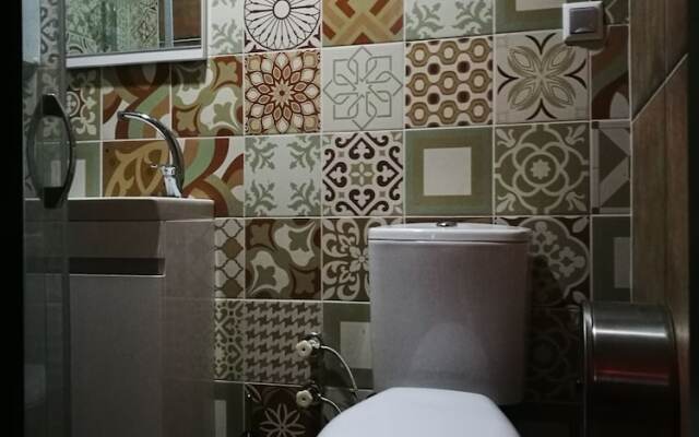 Aden Room