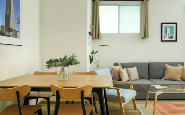 Simple Living in Tel Aviv by Sea N' Rent