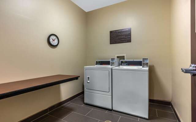 Comfort Inn & Suites Montgomery East Carmichael Rd