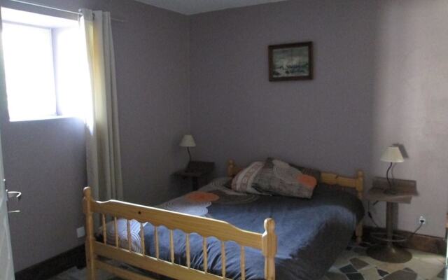 Apartment With one Bedroom and spa in Gézier-et-fontenelay, With Wonde