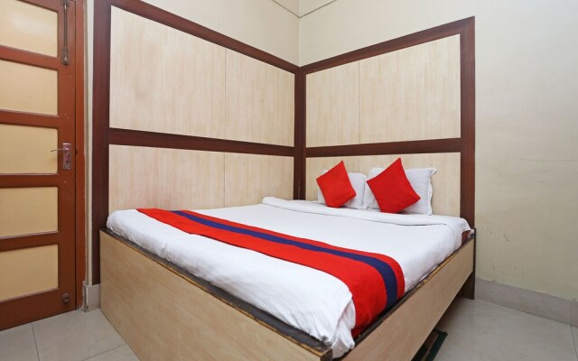 OYO 7742 The Hotel Marina