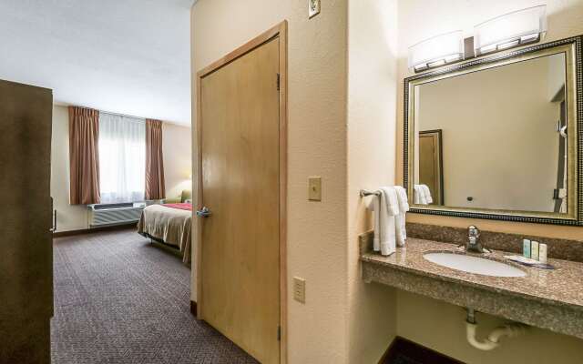 Quality Inn Kingsville Hwy 77