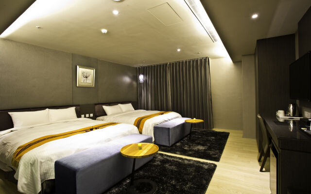 Fine Hotel