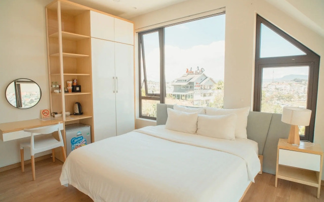 Dalat Home