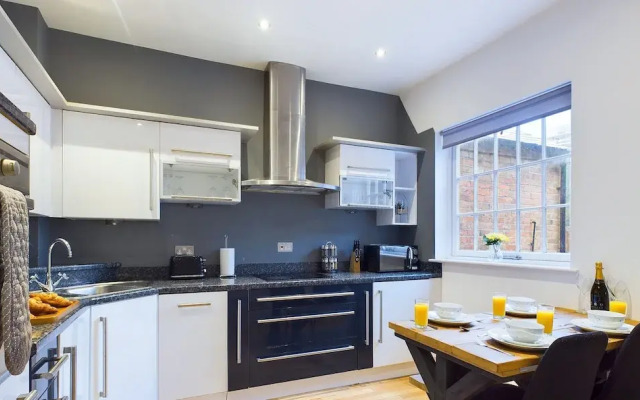 2br-sleeps4-citycentre-freeparking