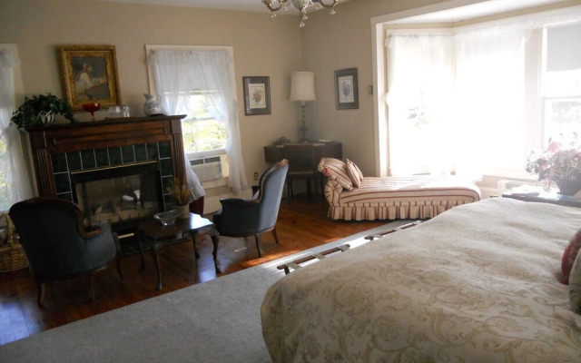 Ruah Bed and Breakfast