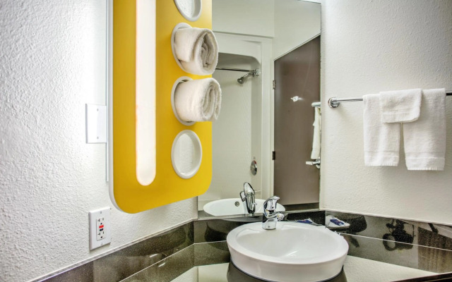 Motel 6 Missoula, MT