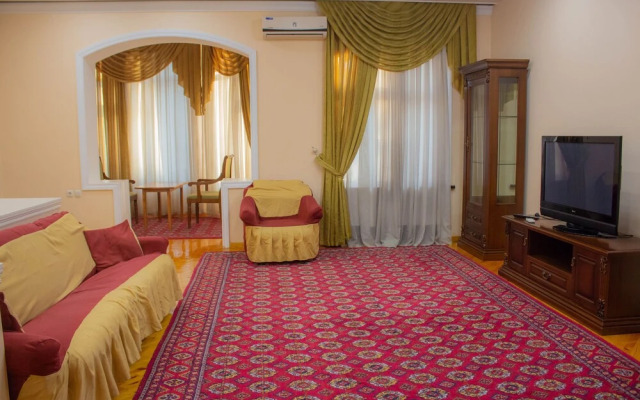 Oreon Inn Hotel - Hostel