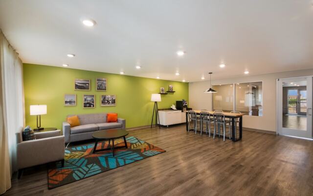 Woodspring Suites Austin Central