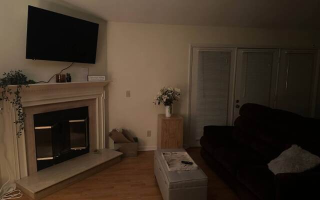 Cute Condo Near Cone Health