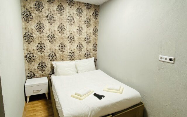 Zeus Convenient Suit İstanbul