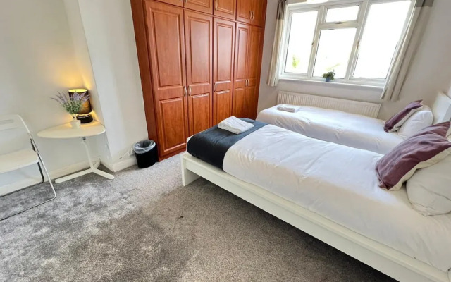 Airport Garden Rooms