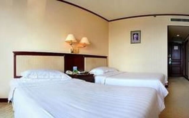 Changchun Overseas Chinese Hotel