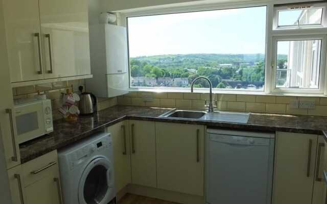 Croft Court 70