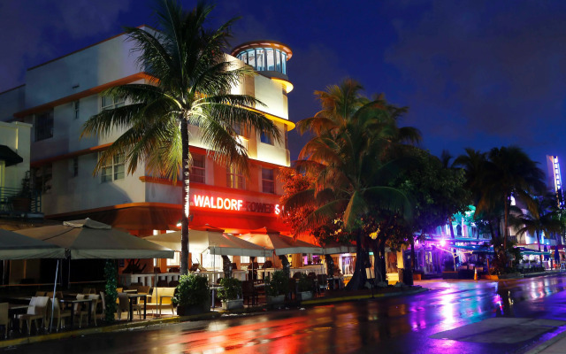 Waldorf Towers South Beach