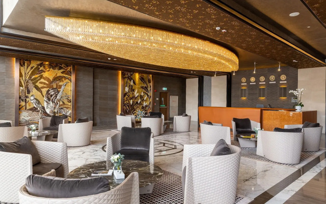 The Bentley Luxury Hotel and Suites