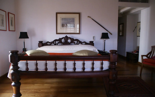 Le Colonial 1506